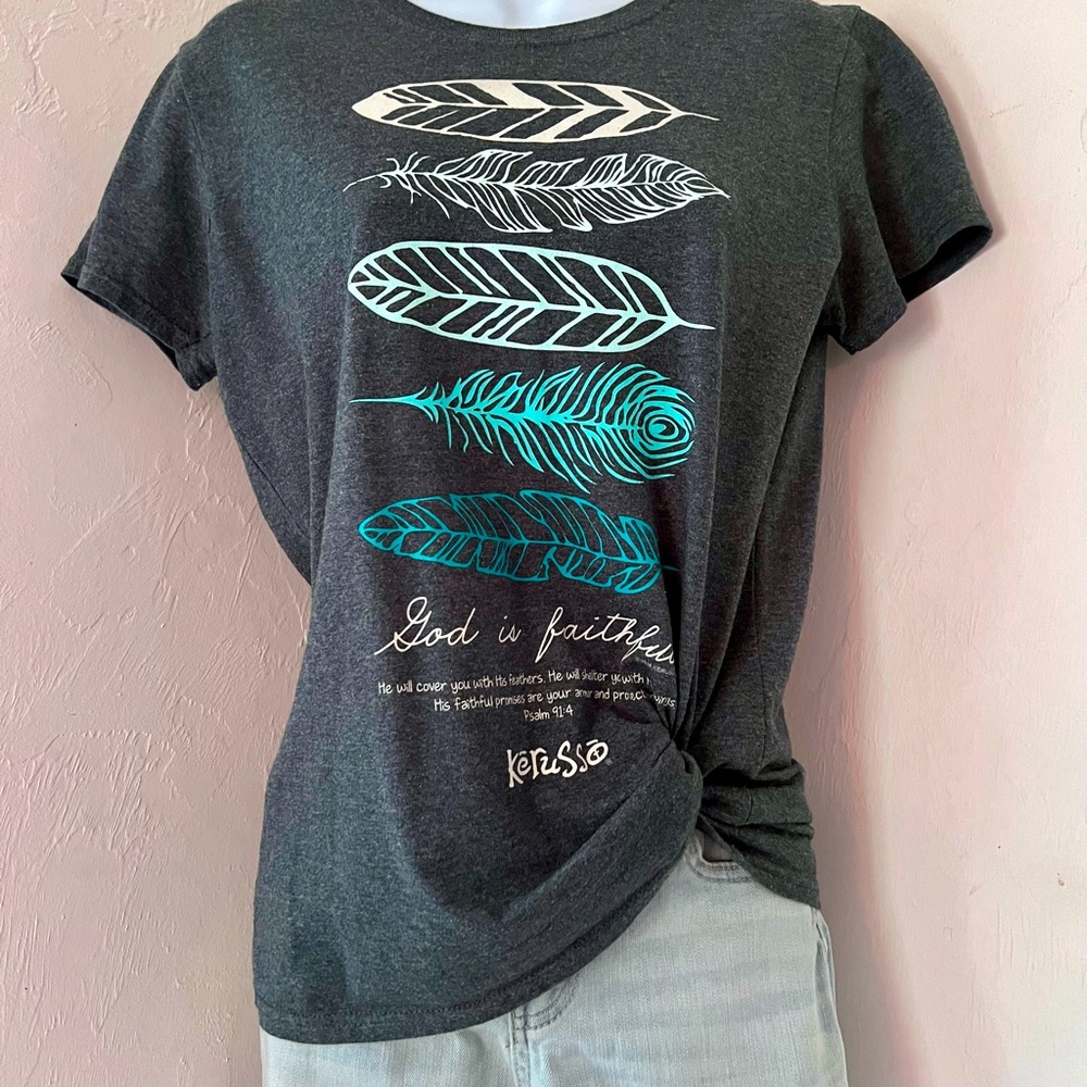 Kerusso Inspirational Christian T-shirt Feathers Psalm 91:4 God is Faithful